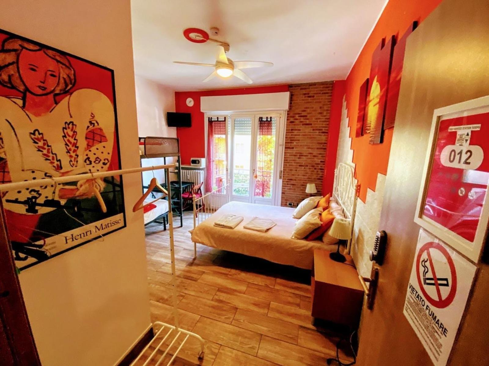 Europe Station Rooms بارما المظهر الخارجي الصورة