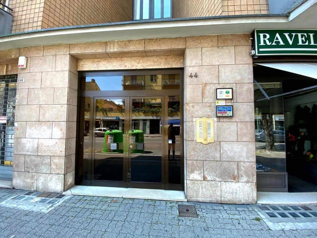 Europe Station Rooms بارما المظهر الخارجي الصورة