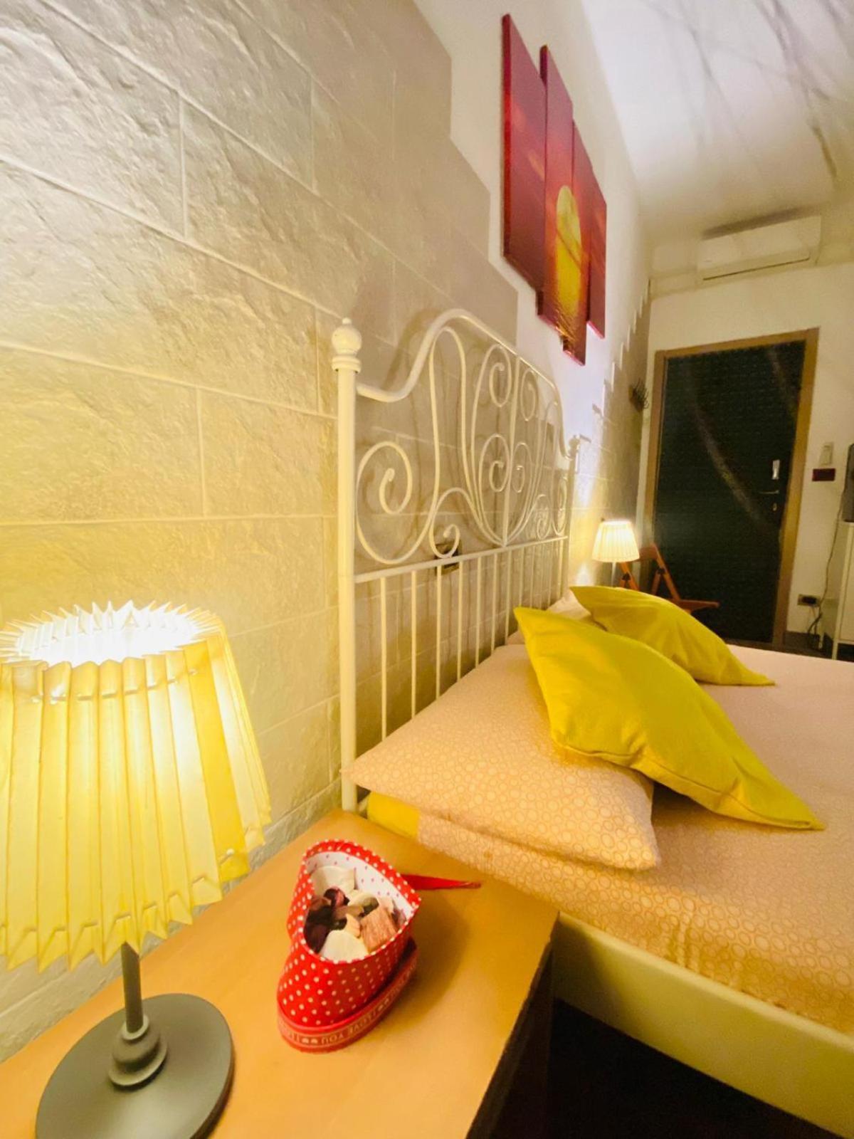 Europe Station Rooms بارما المظهر الخارجي الصورة