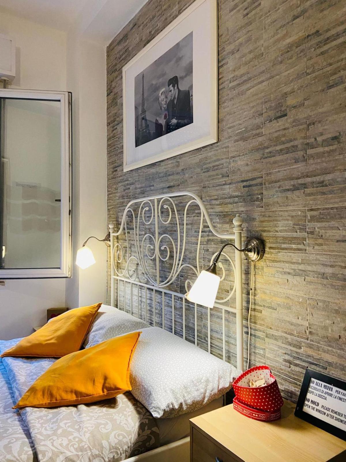 Europe Station Rooms بارما المظهر الخارجي الصورة